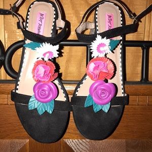 Betsey Johnson sandals, 2.5” striped Heel - size 8
